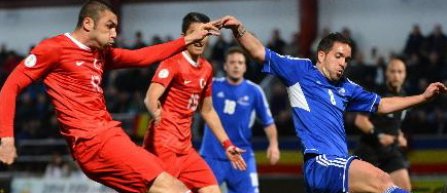 Preliminarii CM 2014: Olanda si Turcia nu au stralucit dar au castigat